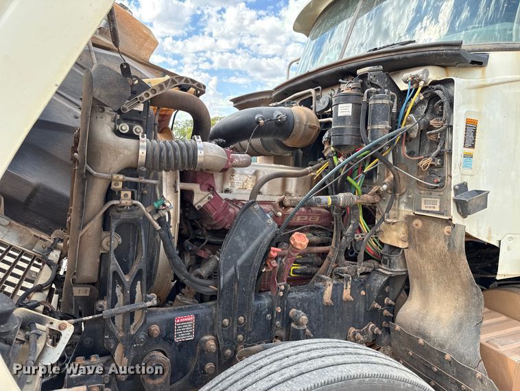 image for item EU5020 2010 Mack CHU613 dump truck