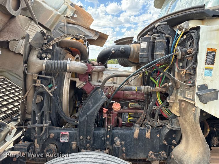 image for item EU5020 2010 Mack CHU613 dump truck