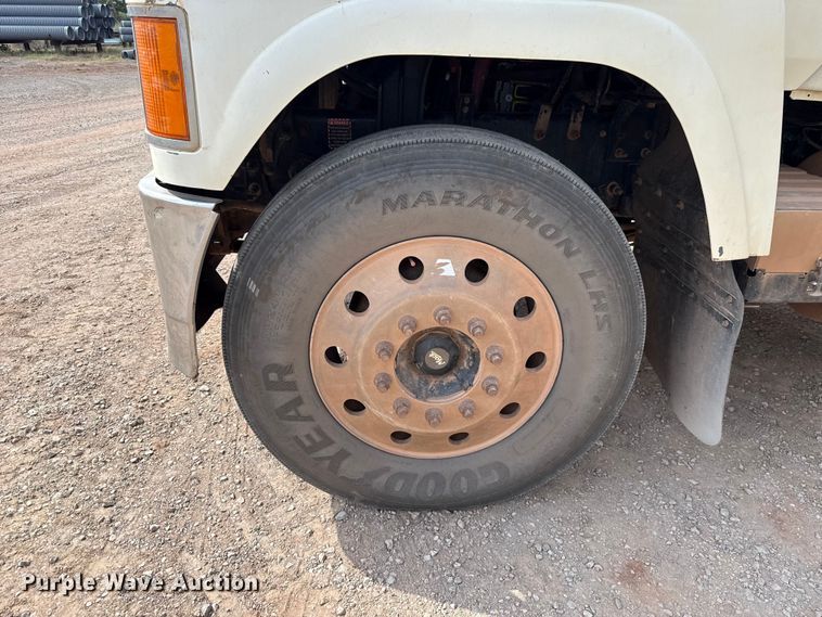 image for item EU5020 2010 Mack CHU613 dump truck