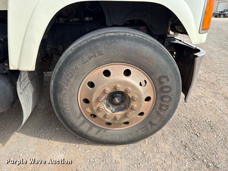 image for item EU5020 2010 Mack CHU613 dump truck