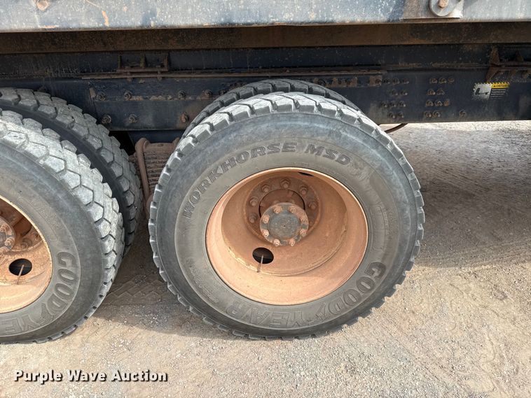 image for item EU5020 2010 Mack CHU613 dump truck