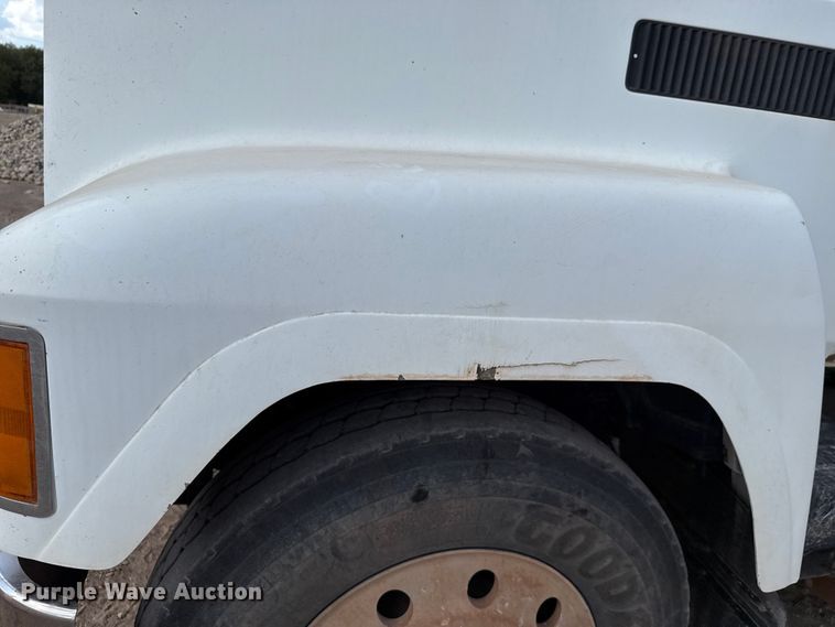 image for item EU5021 2003 Mack CH613 dump truck