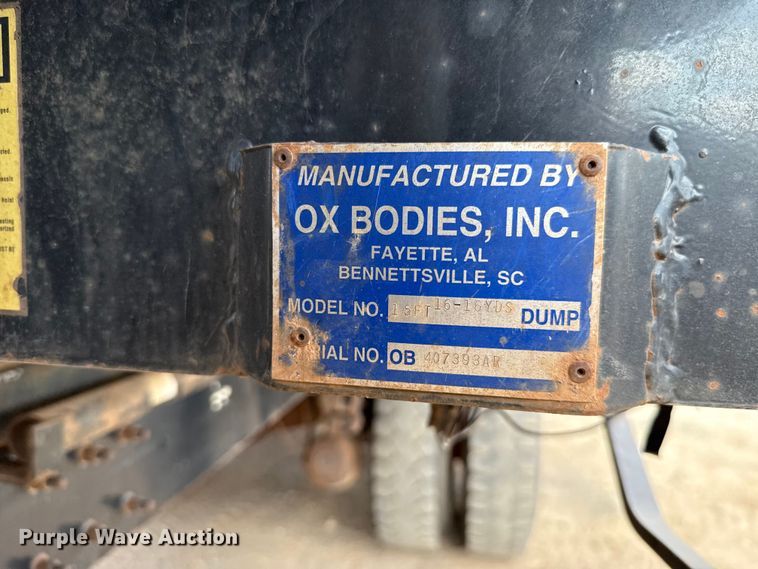 image for item EU5021 2003 Mack CH613 dump truck