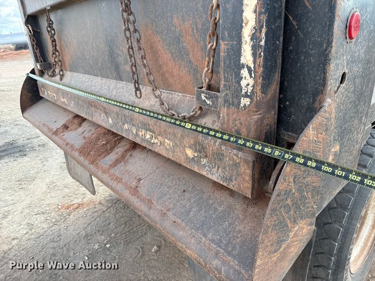 image for item EU5021 2003 Mack CH613 dump truck