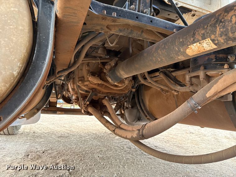 image for item EU5021 2003 Mack CH613 dump truck