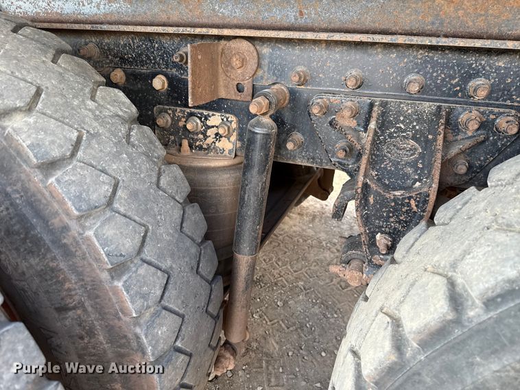 image for item EU5021 2003 Mack CH613 dump truck