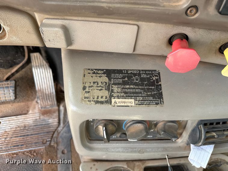 image for item EU5021 2003 Mack CH613 dump truck