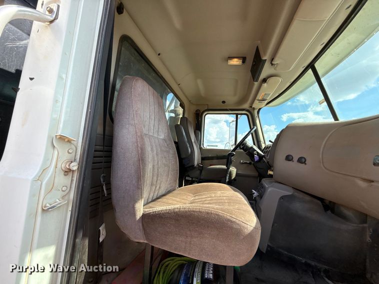 image for item EU5021 2003 Mack CH613 dump truck