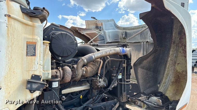 image for item EU5021 2003 Mack CH613 dump truck