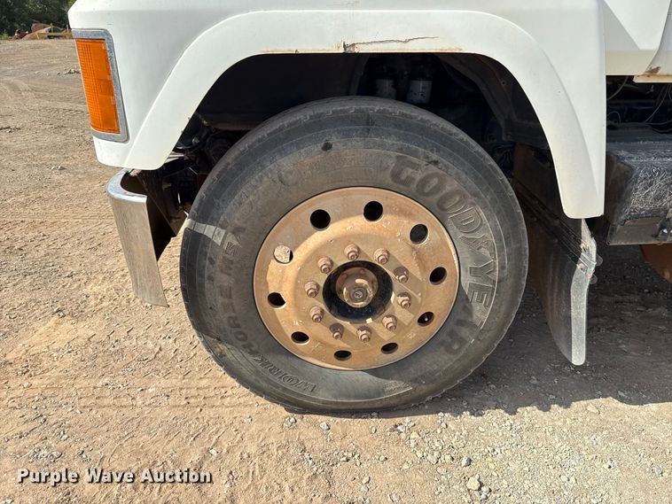 image for item EU5021 2003 Mack CH613 dump truck