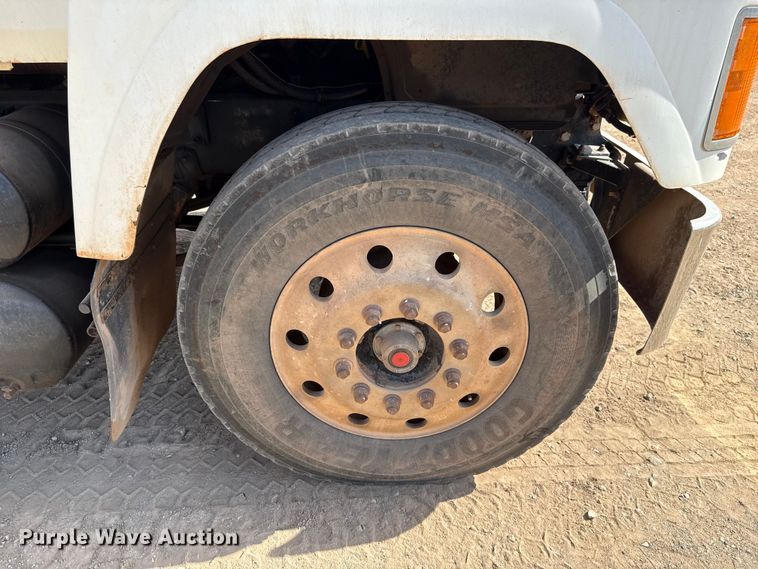 image for item EU5021 2003 Mack CH613 dump truck