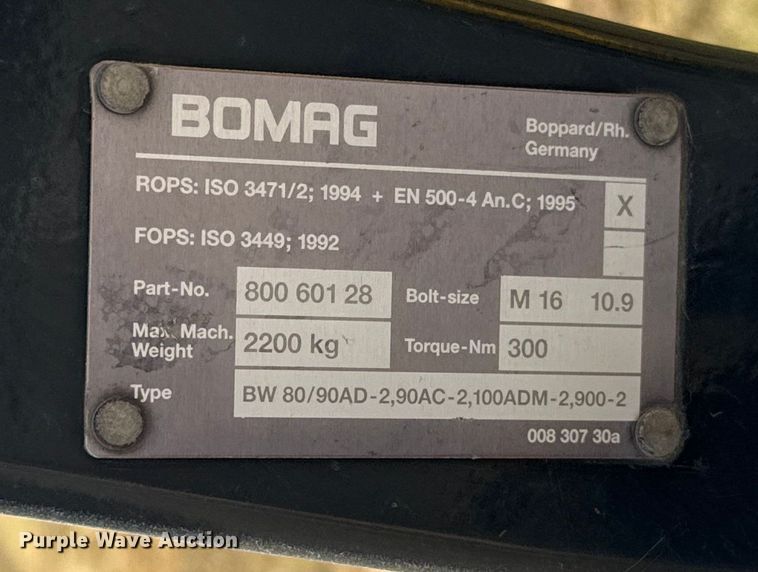 image for item EU5023 2005 Bomag BW900-2 double drum roller