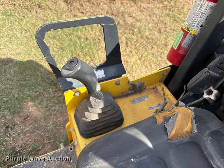 image for item EU5023 2005 Bomag BW900-2 double drum roller