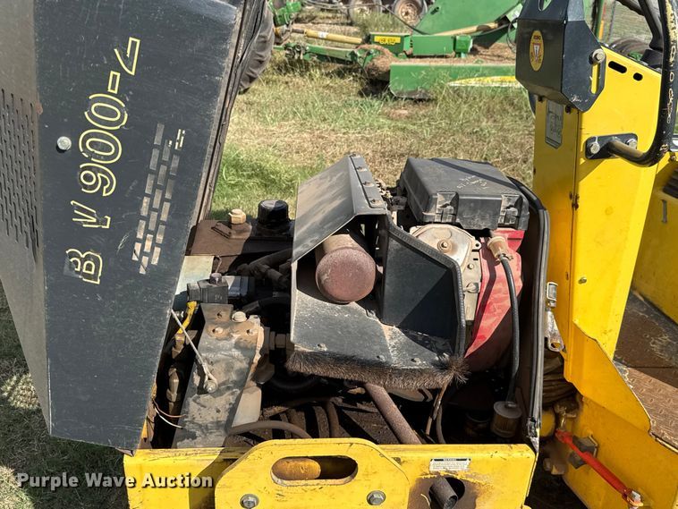 image for item EU5023 2005 Bomag BW900-2 double drum roller