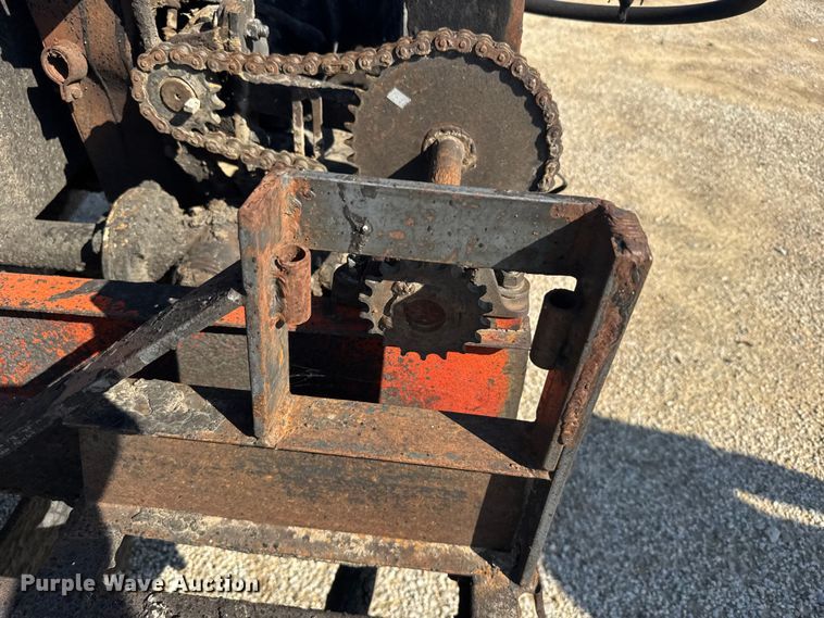 image for item EU6036 Oil distributor trailer