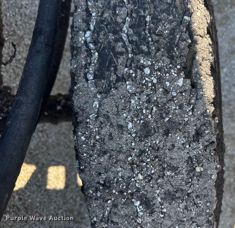 image for item EU6036 Oil distributor trailer