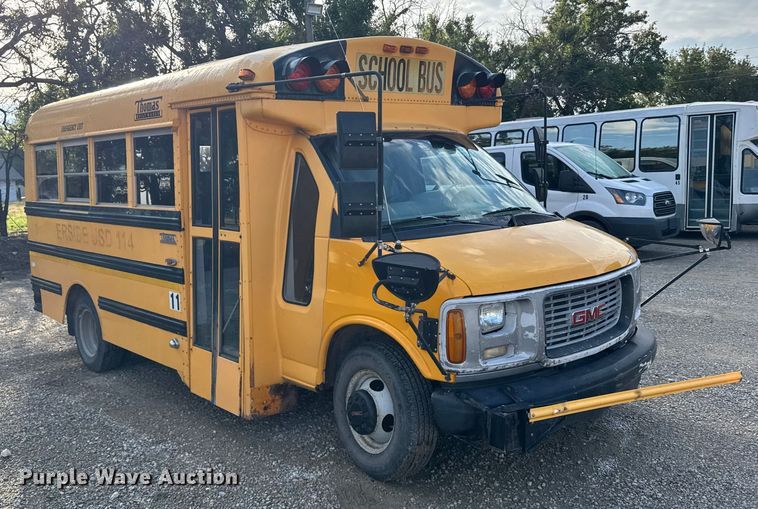 image for item EU6098 2001 Thomas Built 040MS school bus