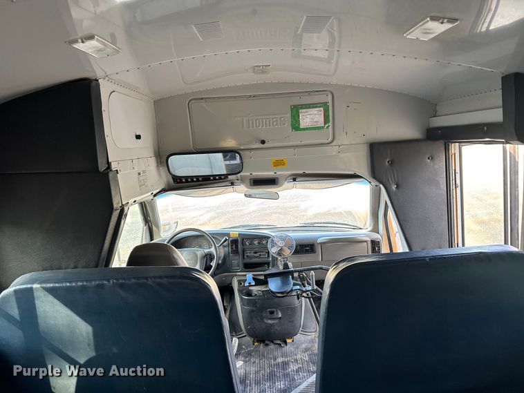 image for item EU6098 2001 Thomas Built 040MS school bus