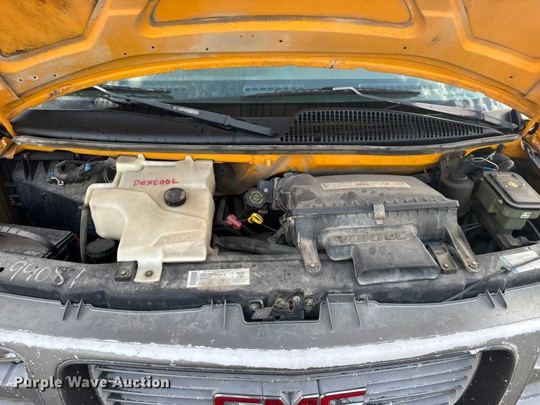 image for item EU6098 2001 Thomas Built 040MS school bus