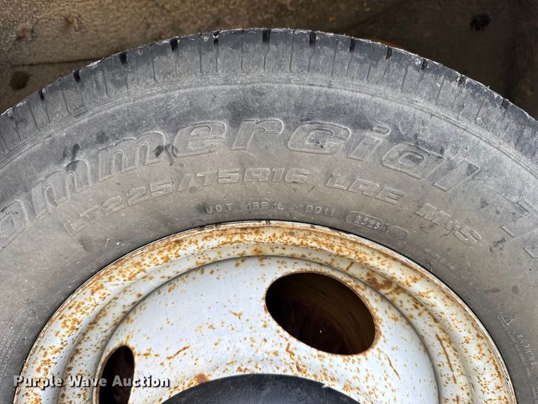 image for item EU6098 2001 Thomas Built 040MS school bus