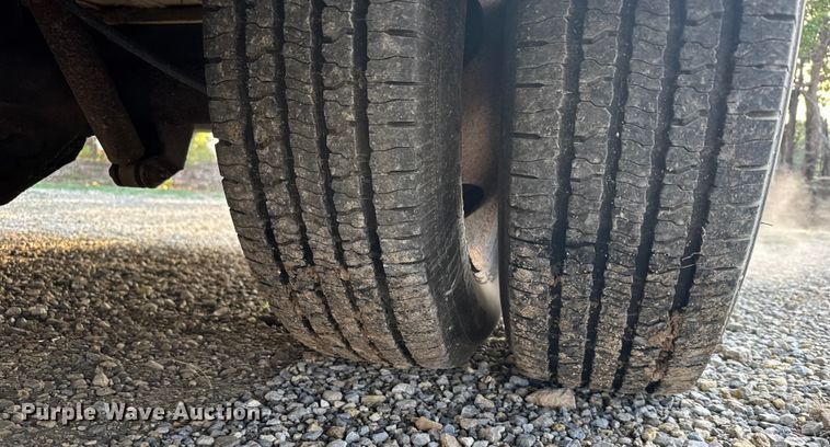 image for item EU6098 2001 Thomas Built 040MS school bus