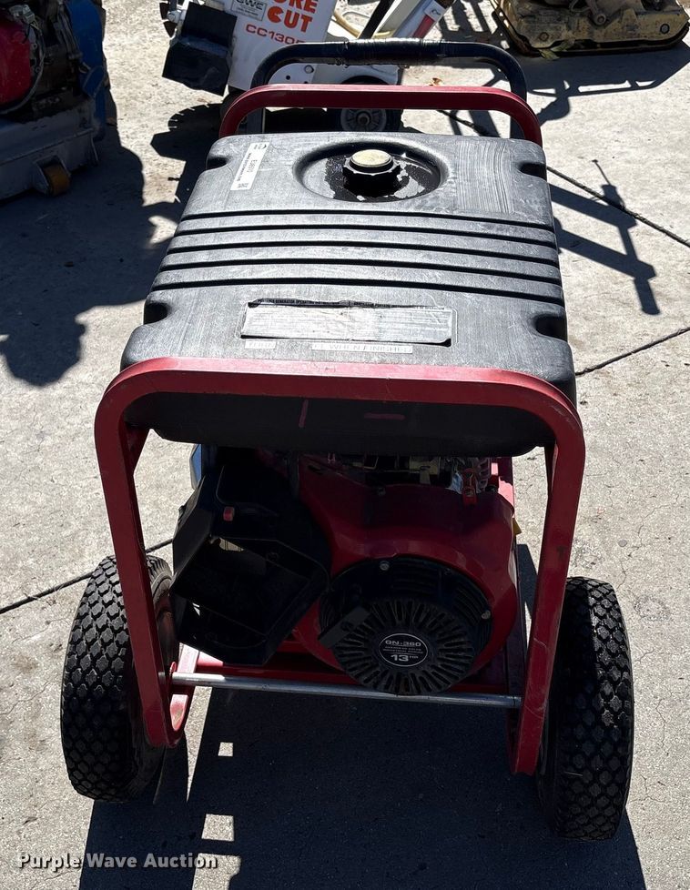 image for item EU8510 Generac 6500XL generator