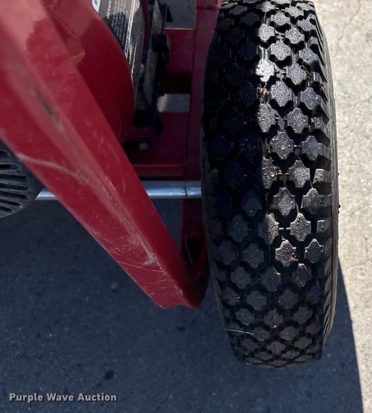 image for item EU8510 Generac 6500XL generator