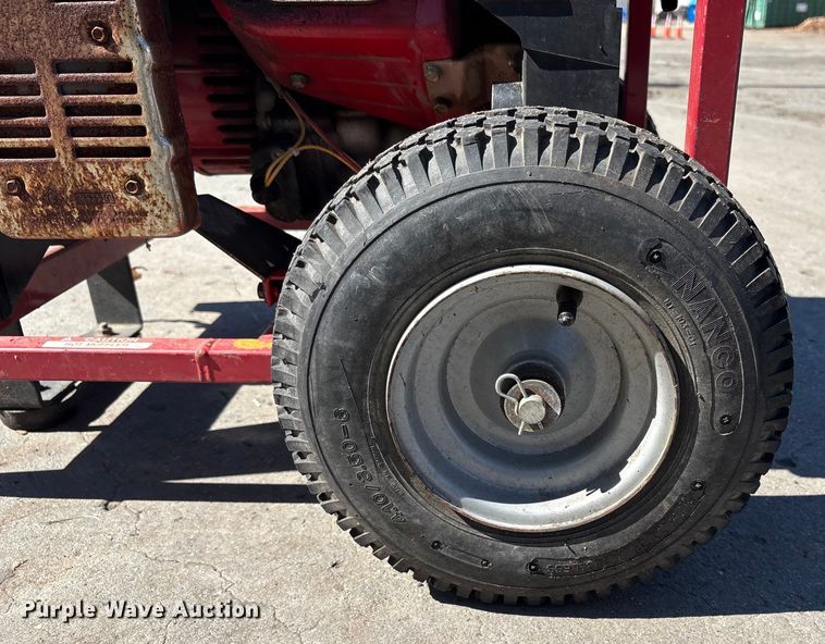 image for item EU8510 Generac 6500XL generator