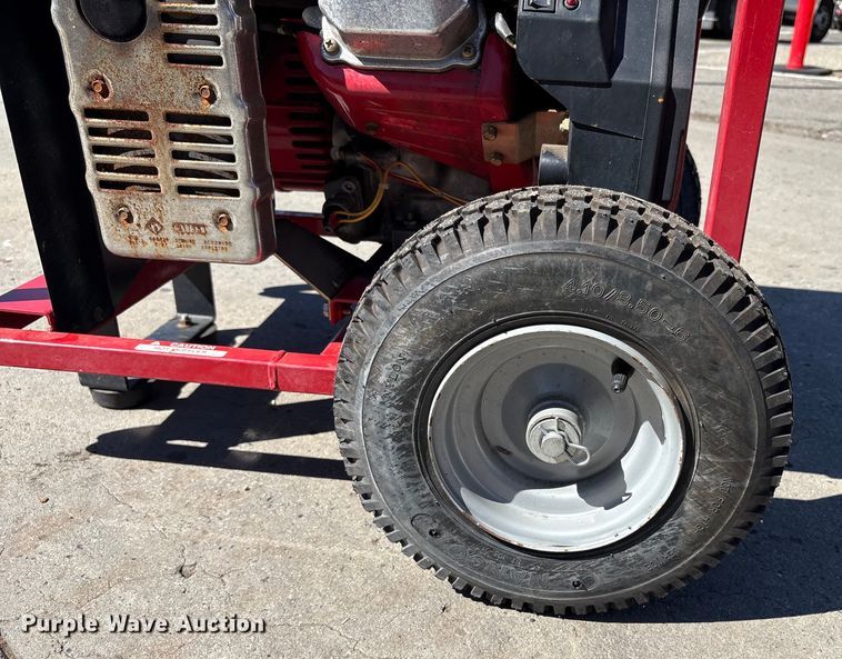 image for item EU8511 Generac 6500XL generator