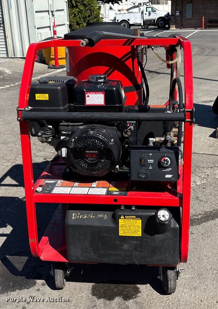 image for item EU8517 2011 Hotsy HM4035L.3 hot pressure washer