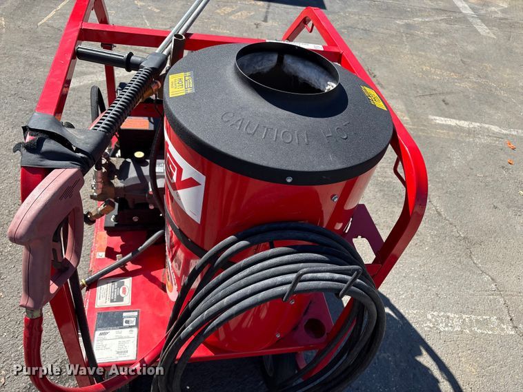 image for item EU8517 2011 Hotsy HM4035L.3 hot pressure washer