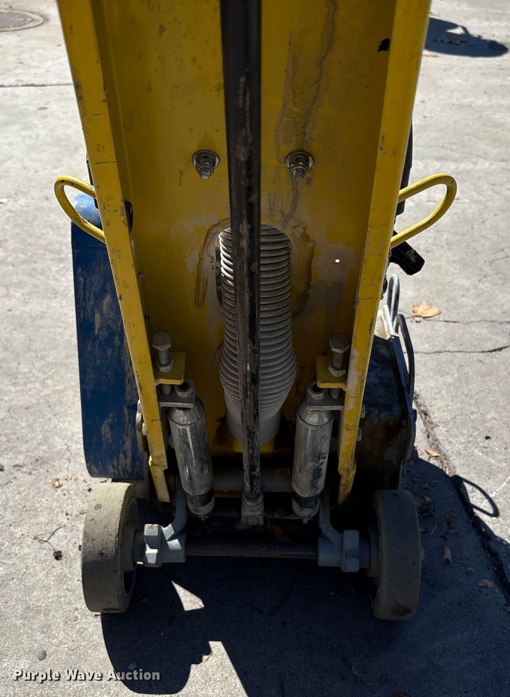 image for item EU8518 2005 Sase 10 concert scarifier