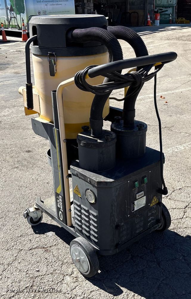 image for item EU8519 Sase Bull 240EBS vacuum