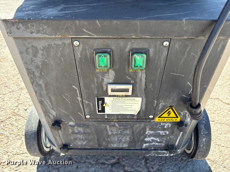 image for item EU8519 Sase Bull 240EBS vacuum