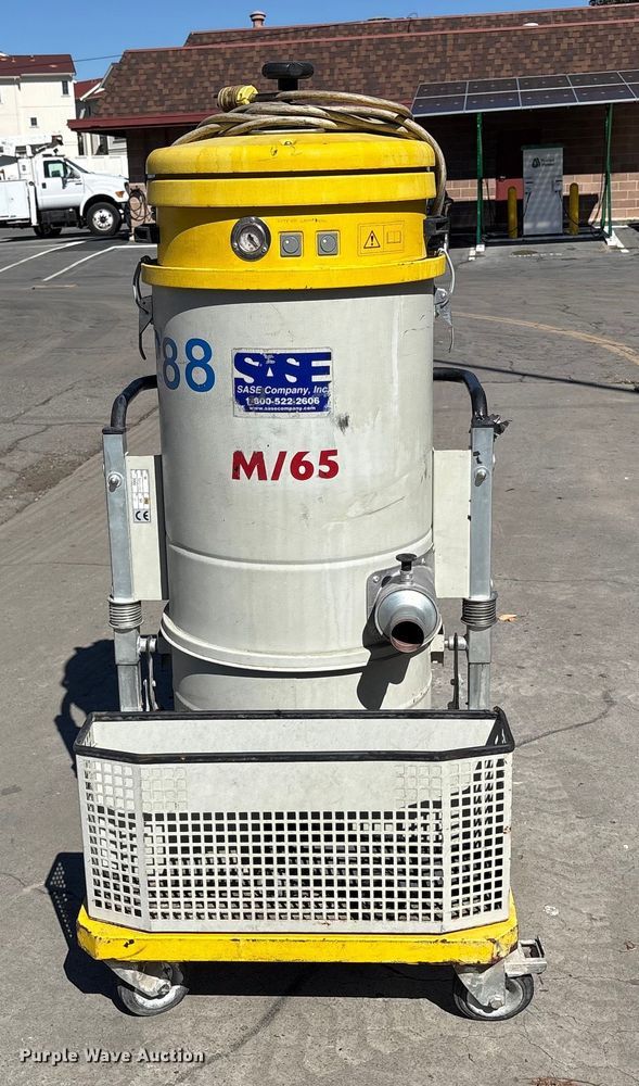 image for item EU8520 Sase M/65 vacuum