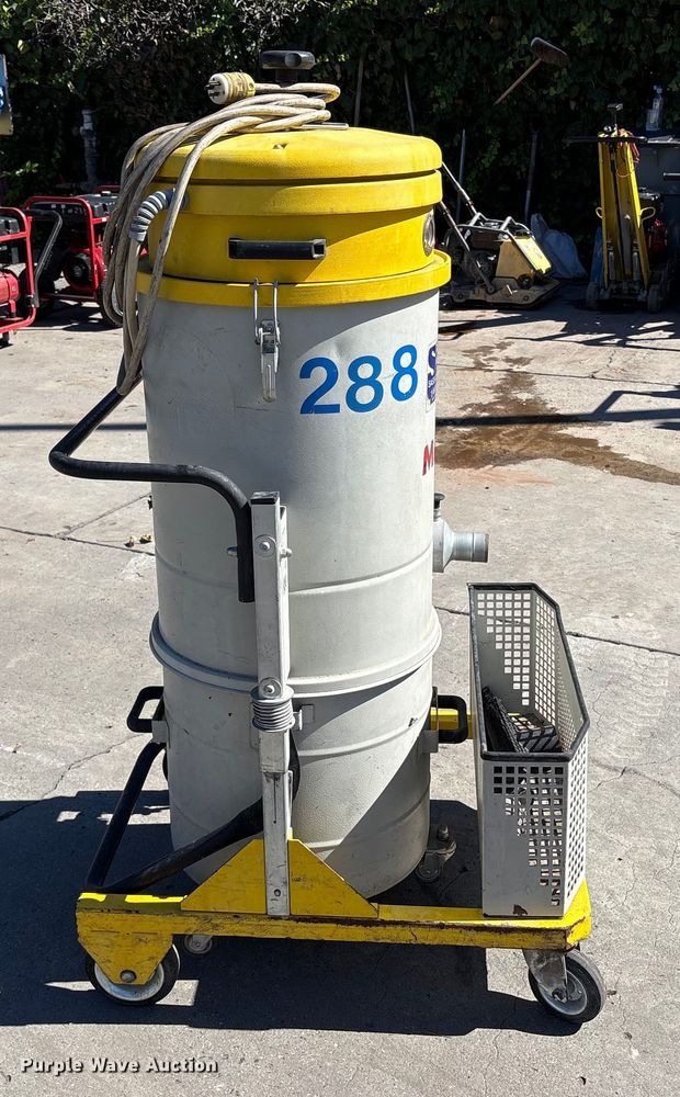 image for item EU8520 Sase M/65 vacuum