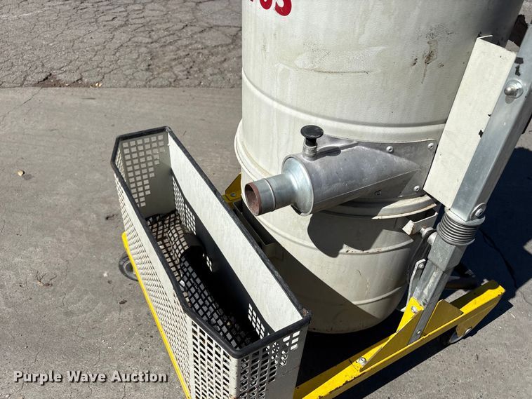 image for item EU8520 Sase M/65 vacuum