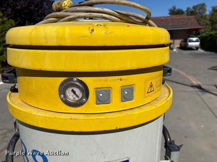 image for item EU8520 Sase M/65 vacuum