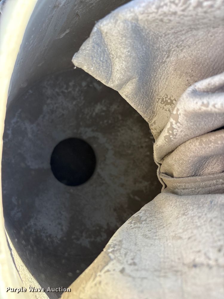 image for item EU8520 Sase M/65 vacuum