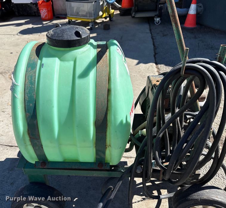 image for item EU8521 W W Grinder portable sprayer