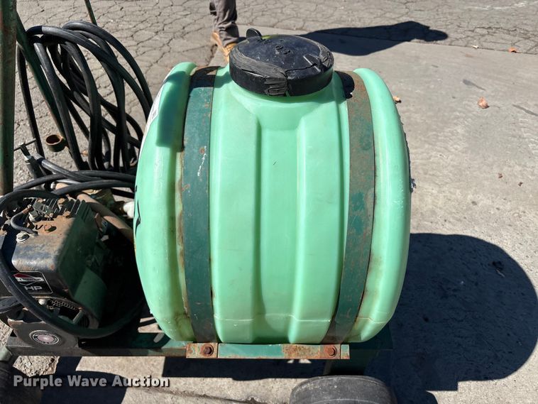 image for item EU8521 W W Grinder portable sprayer