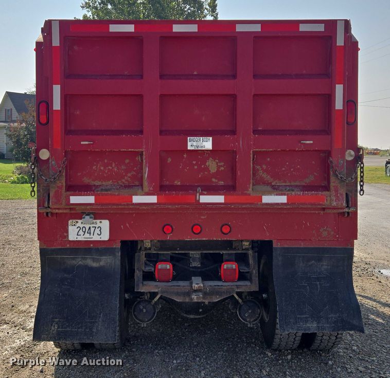 image for item EV1728 1996 International 2574 dump truck