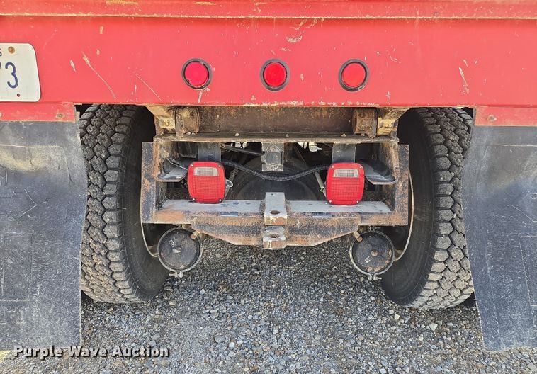 image for item EV1728 1996 International 2574 dump truck