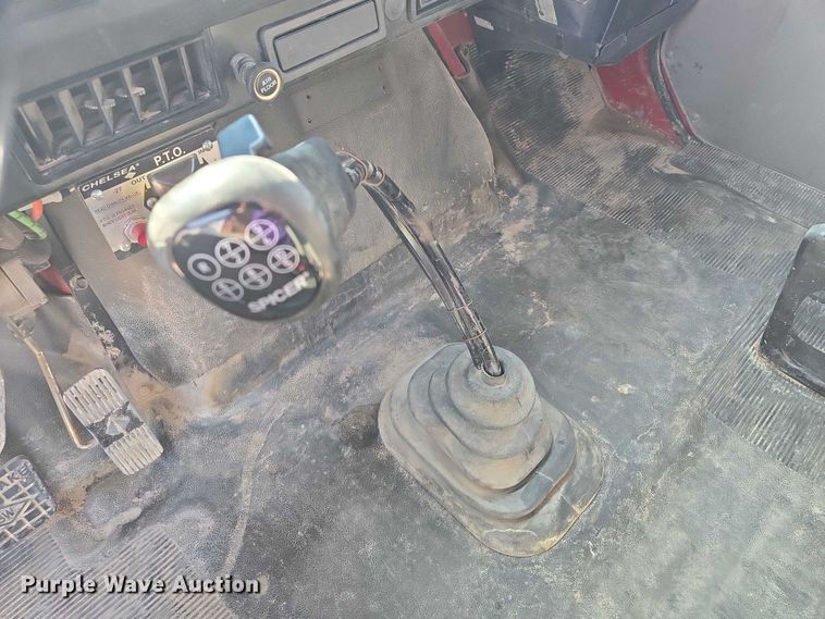 image for item EV1728 1996 International 2574 dump truck