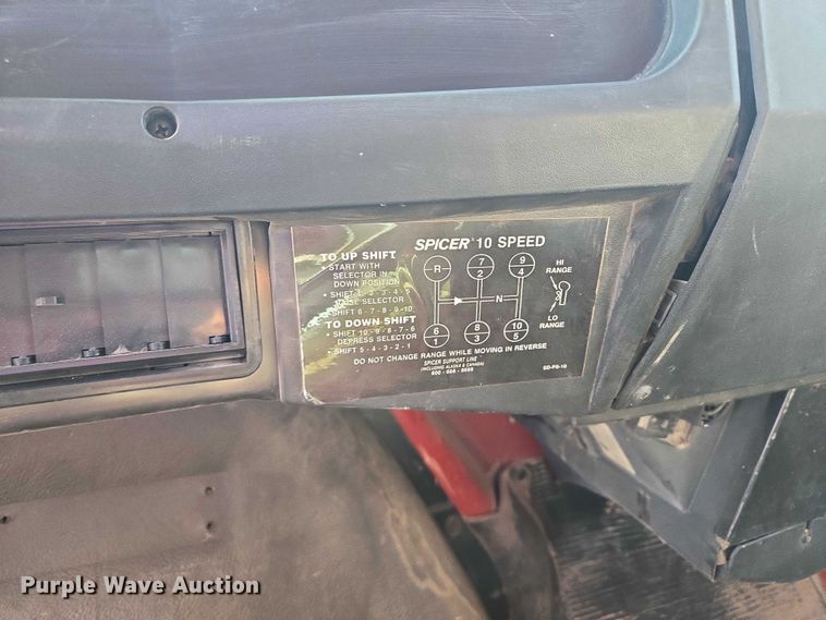 image for item EV1728 1996 International 2574 dump truck