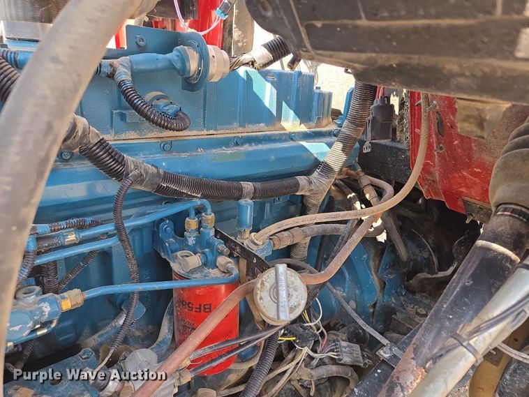 image for item EV1728 1996 International 2574 dump truck