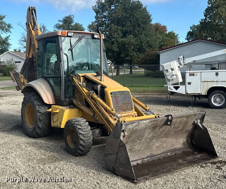 RETROEXCAVADORA NEW HOLLAND 575E