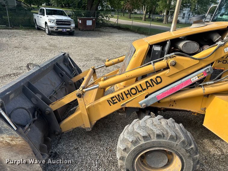 image for item EV1878 1998 New Holland 575E  backhoe