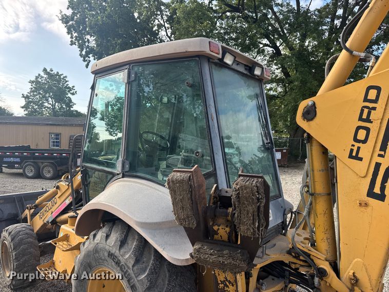 image for item EV1878 1998 New Holland 575E  backhoe