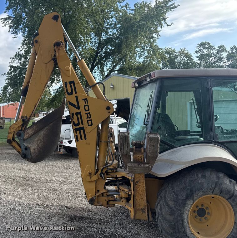 image for item EV1878 1998 New Holland 575E  backhoe